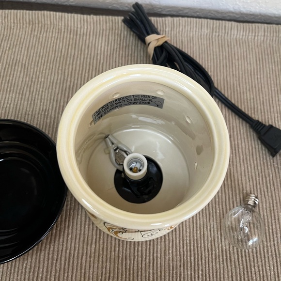 Scentsy warmer - Picture 2 of 5